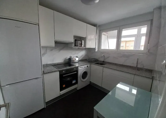Apartamento En Santander Soleado Y Con Terraza.